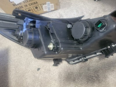2011-2014 Hyundai Sonata Chrome Housing Amber Corner Headlights FLAWED