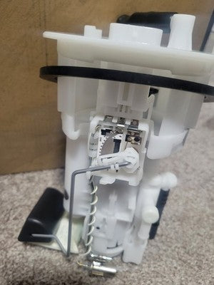 Fuel Pump Module Assembly Direct Fit 2005 Mitsubishi Endeavor 3.8L