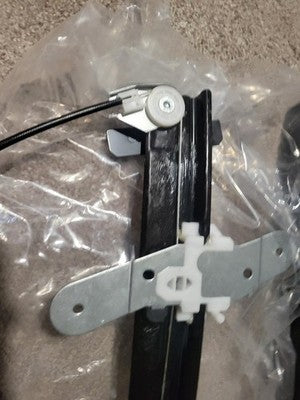 Front Right Power Window Regulator w/Motor For 2014-18 Silverado GMC Sierra 1500