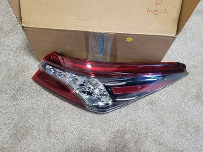 2021-2024 Toyota Camry Right RH Passenger Side FULL LED Taillight CHIPPED