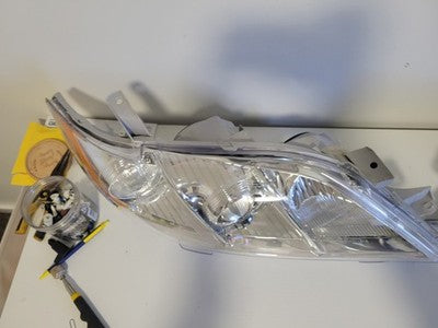 07-09 Toyota Camry Headlights Pair Chrome Clear Set Non-Hybrid TO2502168