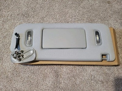 23459643 Right Side Sunvisor Fit For 2015-2019 Chevy Silverado 1500 2500 READ