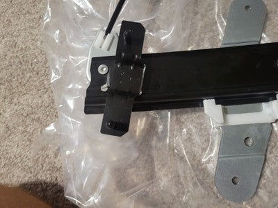 Front Right Power Window Regulator w/Motor For 2014-18 Silverado GMC Sierra 1500