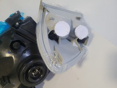 Headlights Corner Lamps for 2005-2006 Toyota Tundra Regular Access Cab TO2502166