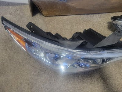 2011-2014 Hyundai Sonata Chrome Housing Amber Corner Headlights FLAWED