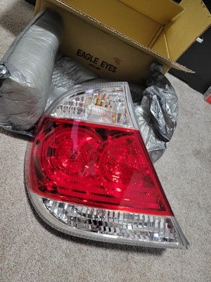 For 2005-2006 Toyota Camry Tail Light Assembly Brake Lamp Left Driver Side
