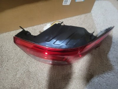 Left Side Outer Tail Light Brake Lamp Hyundai Sonata 2015 2016 2017